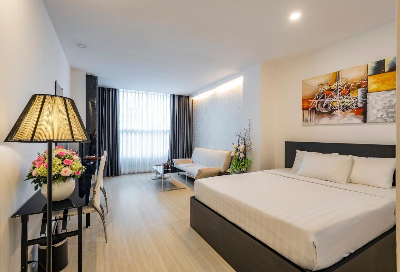 The One Premium Hotel Ho Chi Minh City Exterior photo